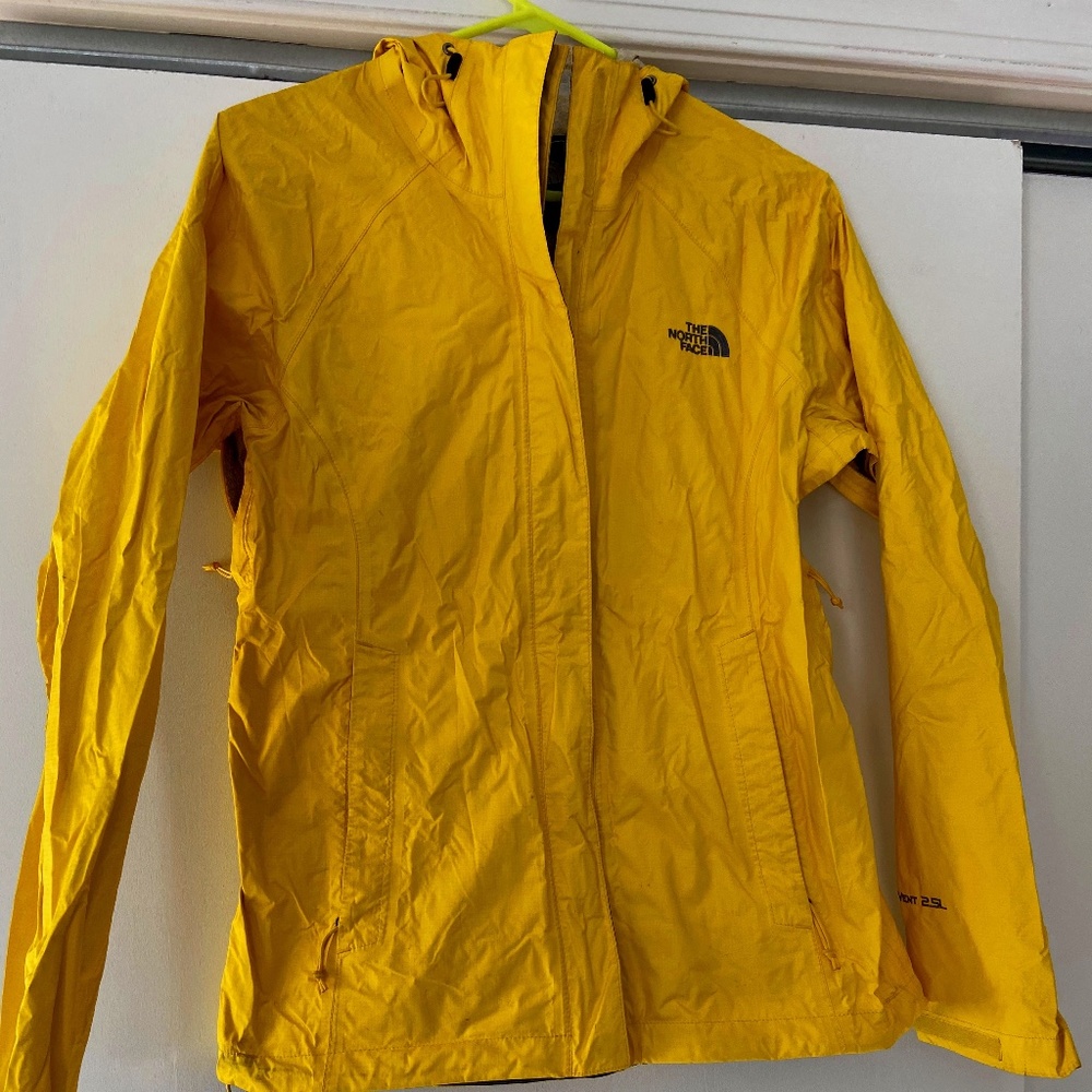 THE NORTH FACE: Yellow Raincoat